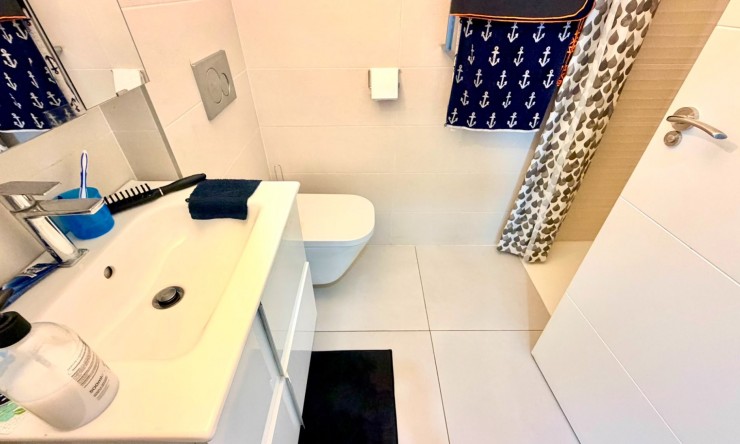 Re-Sale - Apartment - Orihuela Costa - La Zenia