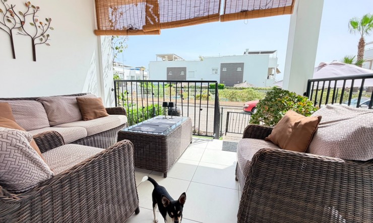 Re-Sale - Apartment - Torrevieja - Aguas Nuevas