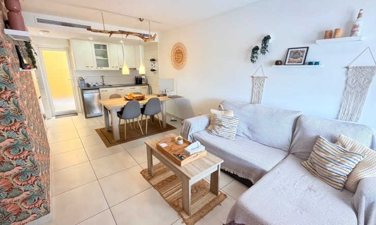 Re-Sale - Apartment - Torrevieja - Aguas Nuevas