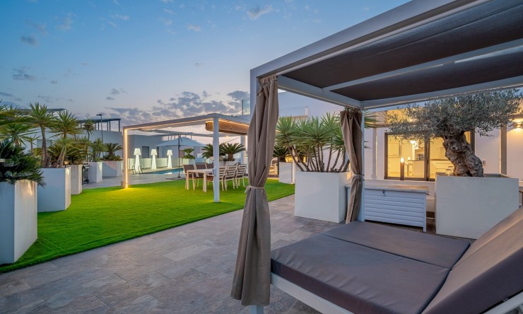 Reventa - Chalet - Orihuela Costa - Villamartin