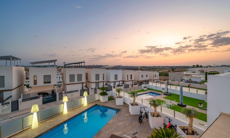 Reventa - Chalet - Orihuela Costa - Villamartin