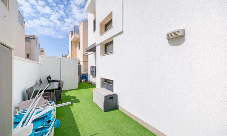 Reventa - Chalet - Torrevieja - Aguas Nuevas