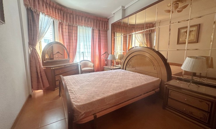 Re-Sale - Apartment - Torrevieja - Torrevieja - Centre