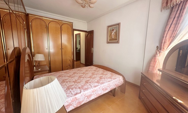 Re-Sale - Apartment - Torrevieja - Torrevieja - Centre