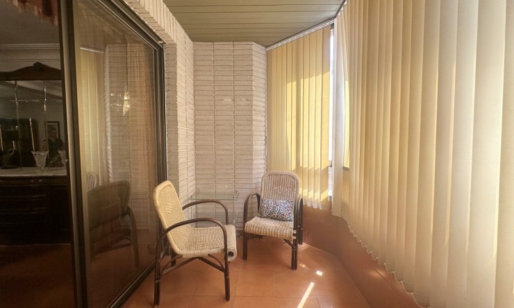 Re-Sale - Apartment - Torrevieja - Torrevieja - Centre