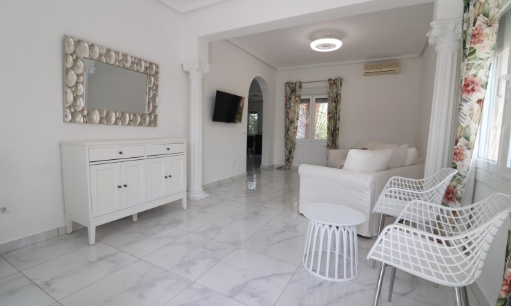 Re-Sale - Detached Villa - Ciudad Quesada - La Fiesta