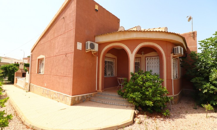 Re-Sale - Detached Villa - Ciudad Quesada - La Fiesta