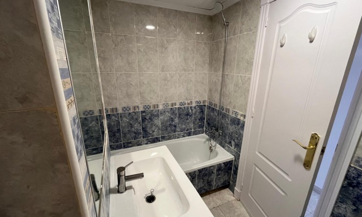 Reventa - Apartamento - Algorfa - Algorfa - Pueblo