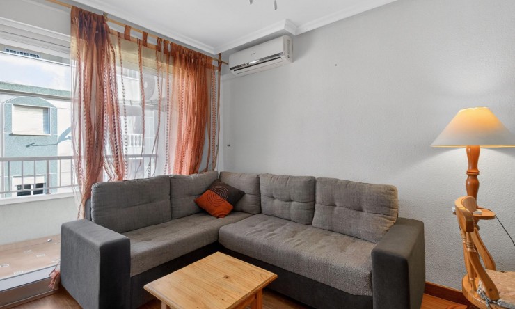 Re-Sale - Apartment - Torrevieja - Parque de las Naciones
