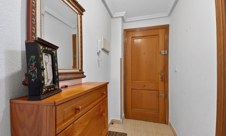 Re-Sale - Apartment - Torrevieja - Parque de las Naciones