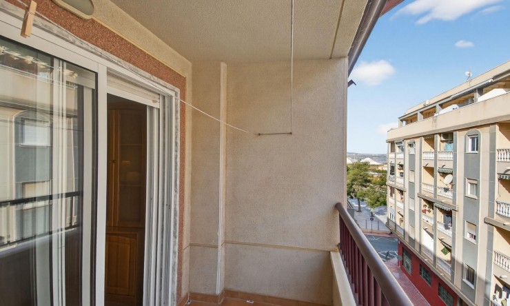 Re-Sale - Apartment - Torrevieja - Parque de las Naciones