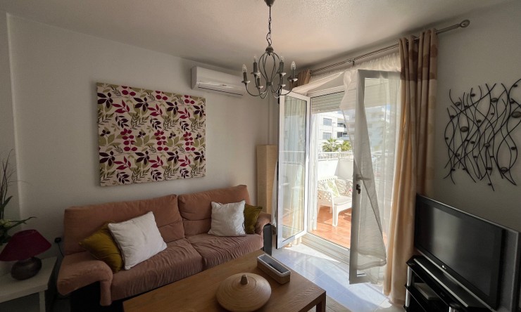 Re-Sale - Apartment - Villamartin - Panorama Golf
