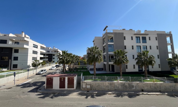 Re-Sale - Apartment - Villamartin - Panorama Golf