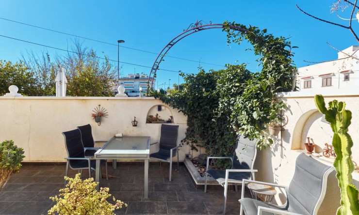 Wederverkoop - Quad Villa - Orihuela Costa - Mil Palmeras