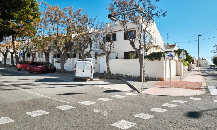 Wederverkoop - Quad Villa - Orihuela Costa - Mil Palmeras