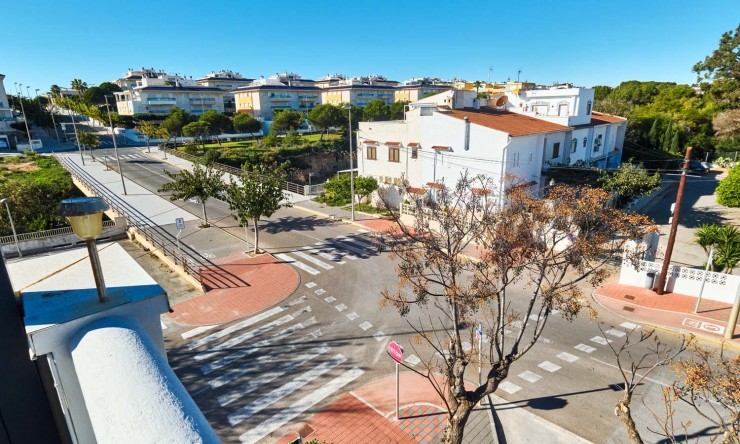 Wederverkoop - Quad Villa - Orihuela Costa - Mil Palmeras