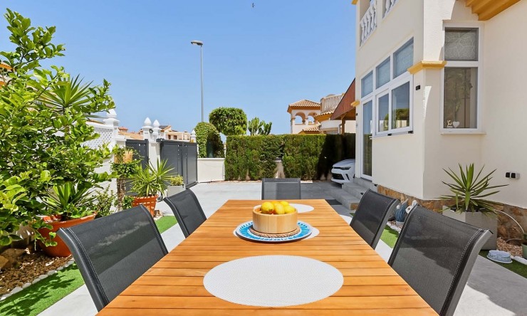 Videresalg - Frittliggende Villa - Pinar de Campoverde - Pinar de Campoverde - Landsby