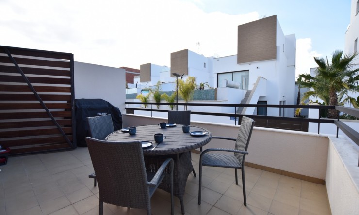 Videresalg - Firemannsvilla - Algorfa - La Finca Golf Resort