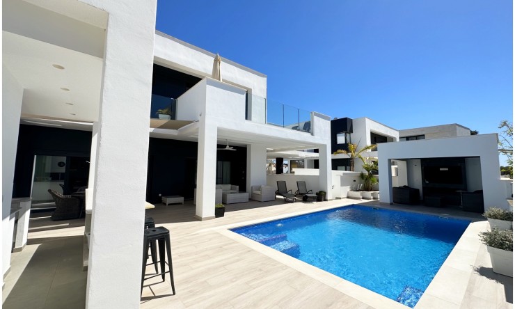 Re-Sale - Detached Villa - Mar Menor Golf Resort - Mar Menor Golf Resort - Centre