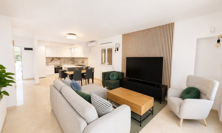 Reventa - Chalet - Orihuela Costa - Villamartin