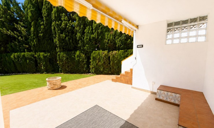 Reventa - Chalet - Orihuela Costa - Villamartin
