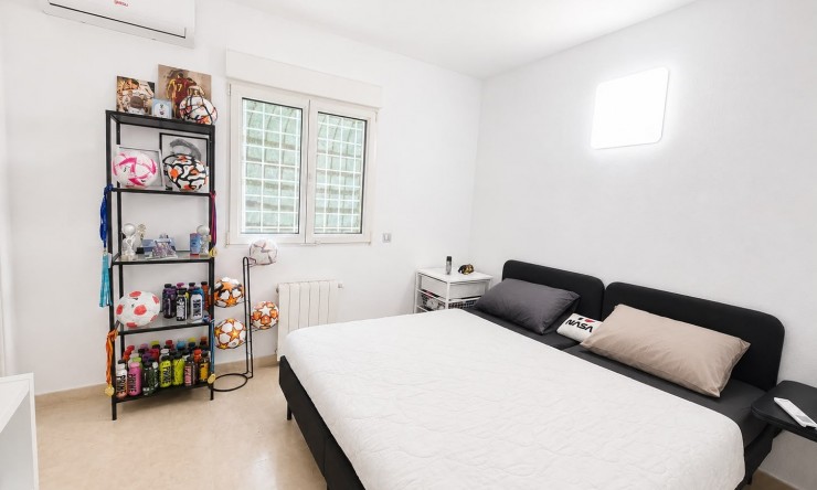 Reventa - Chalet - Orihuela Costa - Villamartin