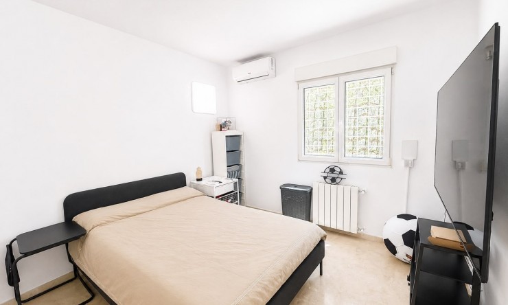 Reventa - Chalet - Orihuela Costa - Villamartin
