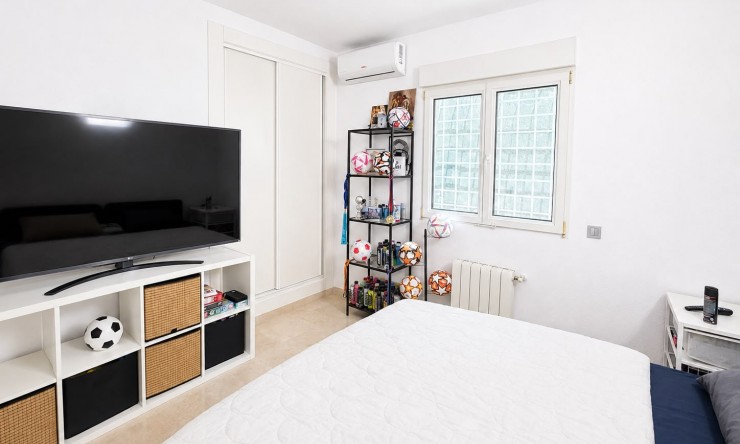 Reventa - Chalet - Orihuela Costa - Villamartin
