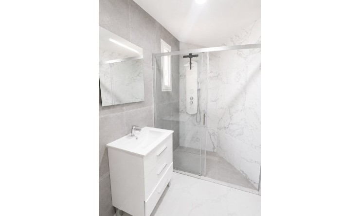 Reventa - Chalet - Orihuela Costa - Villamartin