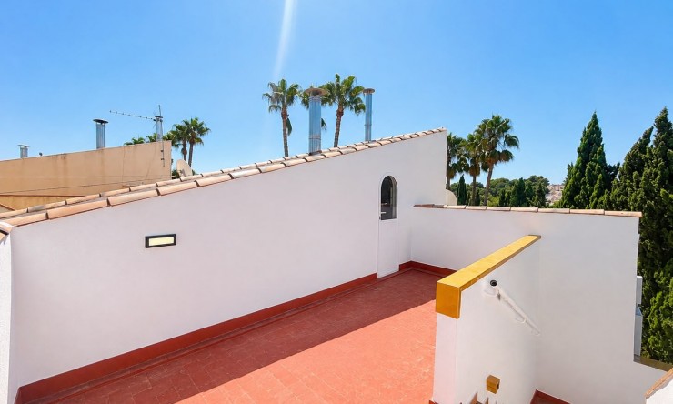 Reventa - Chalet - Orihuela Costa - Villamartin