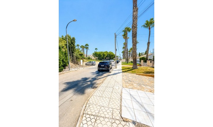 Reventa - Chalet - Orihuela Costa - Villamartin