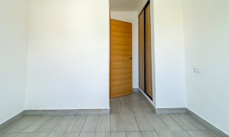 Re-Sale - Apartment - Torrevieja - Torrevieja - Centre