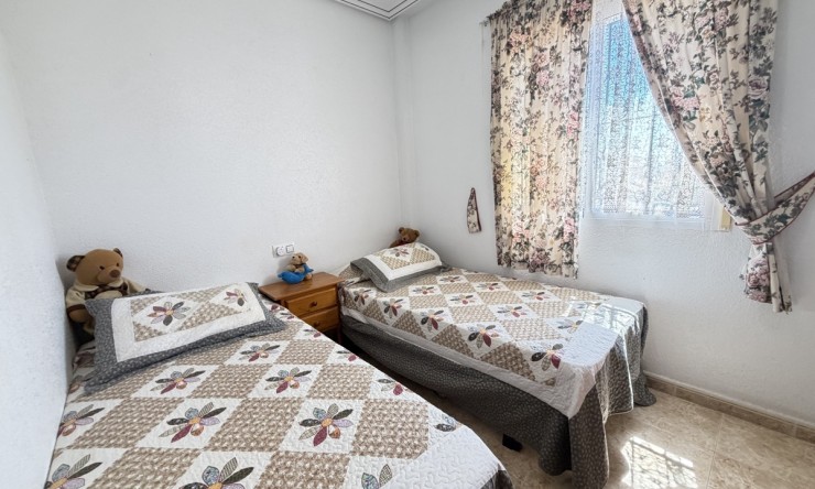 Re-Sale - Apartment - Orihuela Costa - La Zenia