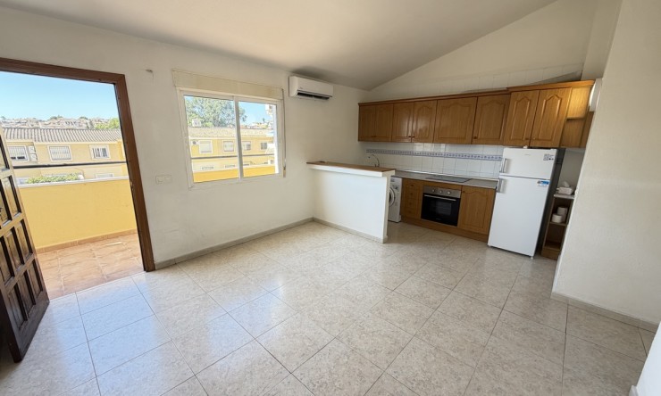 Re-Sale - Apartment - Orihuela Costa - Villamartin