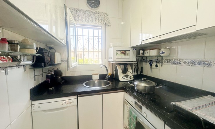 Reventa - Apartamento - Torrevieja - Aguas Nuevas