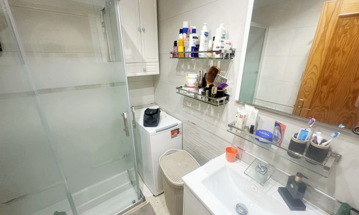 Reventa - Apartamento - Torrevieja - Aguas Nuevas