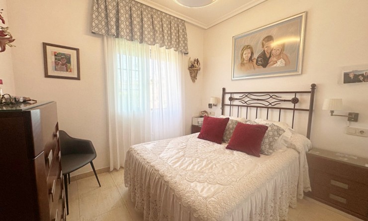 Reventa - Apartamento - Torrevieja - Aguas Nuevas