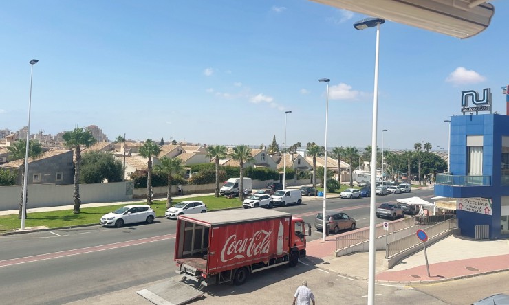 Reventa - Apartamento - Torrevieja - Aguas Nuevas