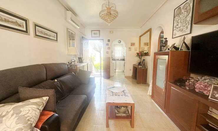 Reventa - Apartamento - Torrevieja - Aguas Nuevas