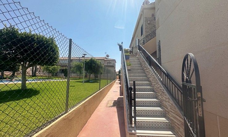 Reventa - Apartamento - Torrevieja - Aguas Nuevas