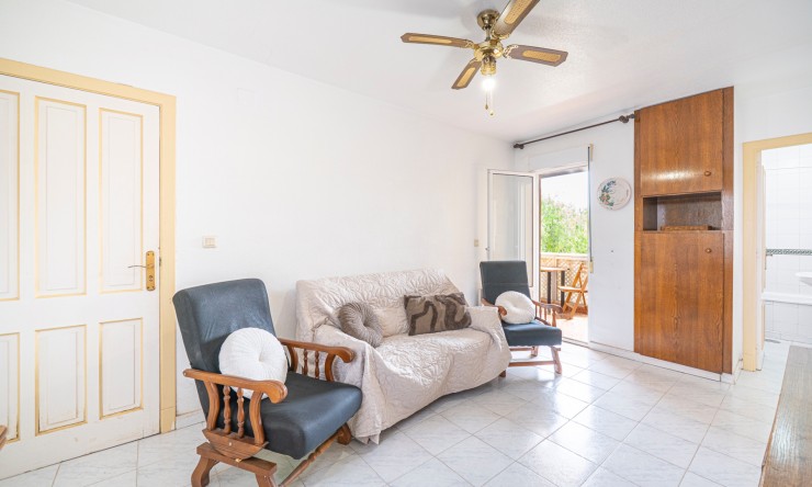 Re-Sale - Apartment - Torrevieja - Aguas Nuevas
