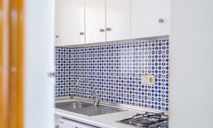Re-Sale - Apartment - Torrevieja - Aguas Nuevas
