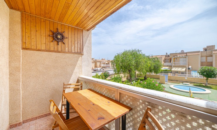 Re-Sale - Apartment - Torrevieja - Aguas Nuevas