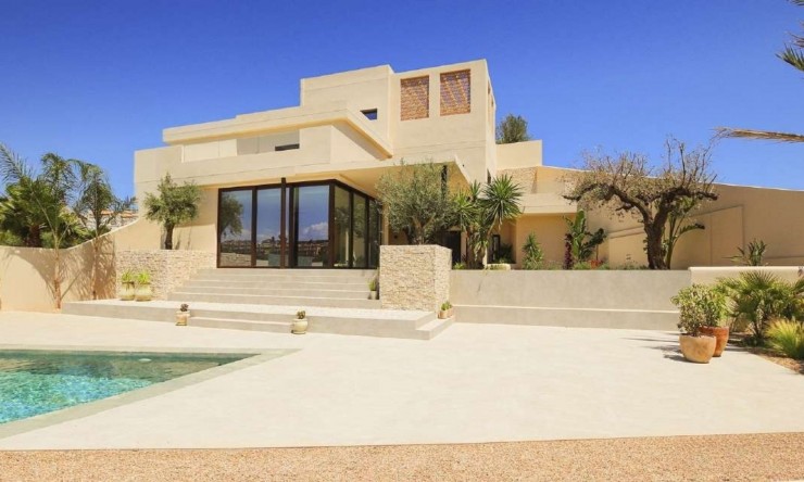 Nueva - Chalet - La Marina - La Escuera
