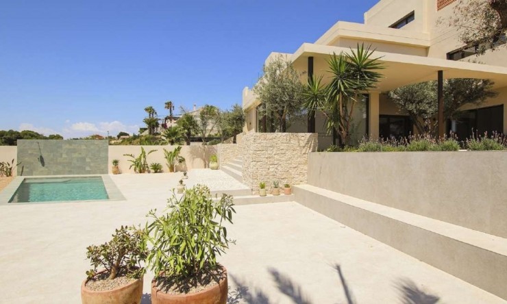 Nueva - Chalet - La Marina - La Escuera