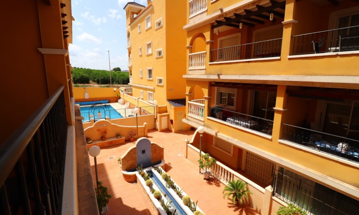 Re-Sale - Apartment - Algorfa - Algorfa - Village