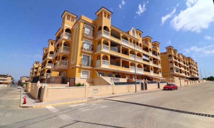 Re-Sale - Apartment - Algorfa - Algorfa - Village
