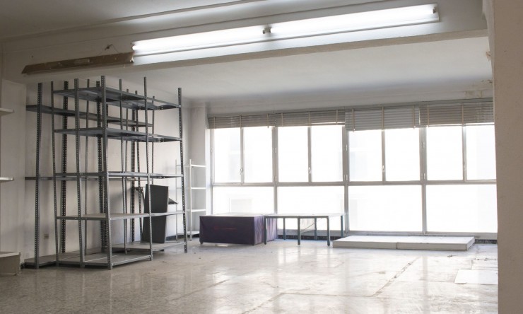 Re-Sale - Building (Mixed-Use) - Torrevieja - Torrevieja - Centre