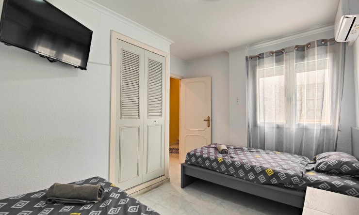 Re-Sale - Apartment - Torrevieja - Torre La Mata