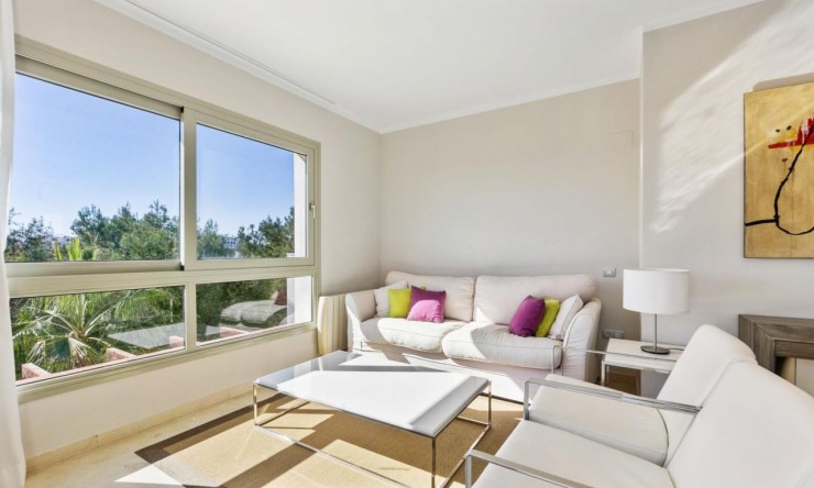Re-Sale - Apartment - Las Colinas Golf Resort